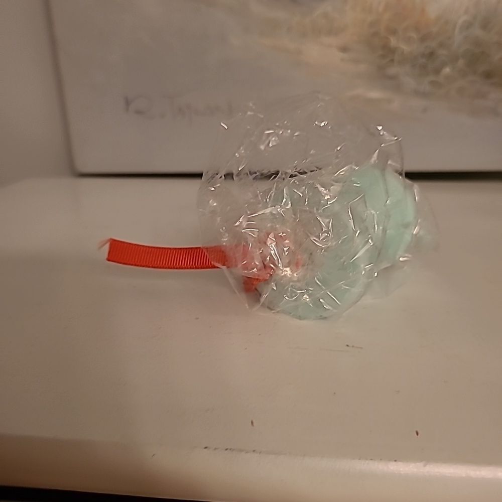 Decorative Thread  - Picture 4 of 4